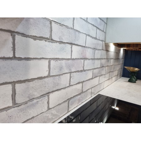 Cathedral Sedate White 7.5x30cm Rectangular Gloss Ceramic Wall Tile